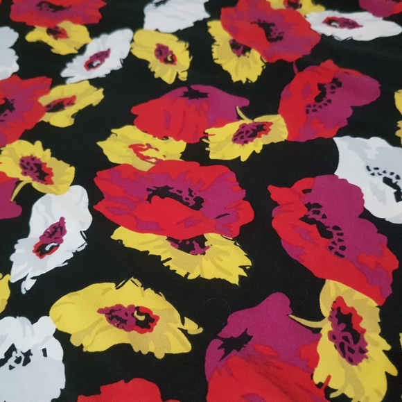 Floral Print ADIE LANI Top - Picture 2 of 12